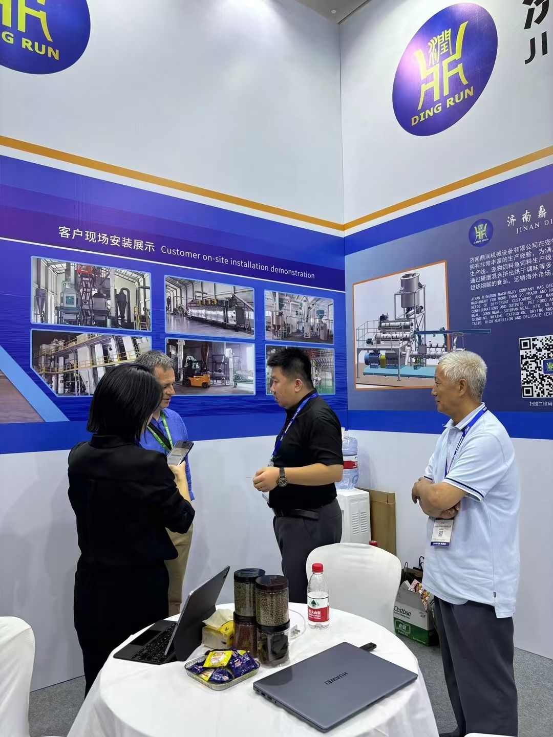 งาน Shanghai Asia Pet Fair.jpg